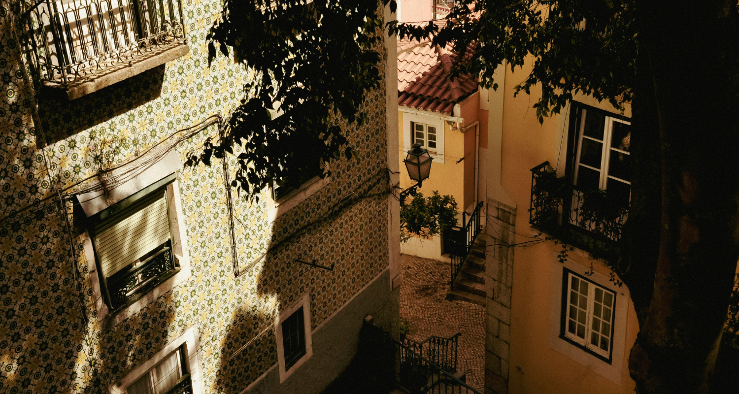 Espectáculo de Fado en Lisboa: Tour a Pie con Cena en un Restaurante de Fado